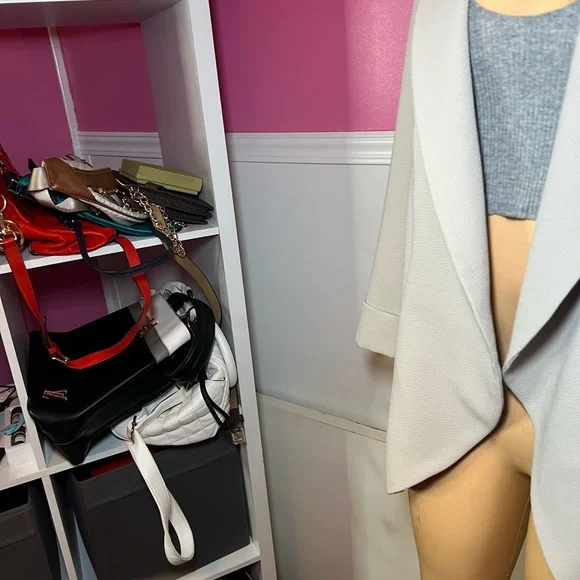 Elegant Cream Women's Blazer - Picture 6 of 8